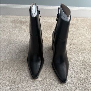 Steve Madden Black Size 8.5 Snip Toe boot